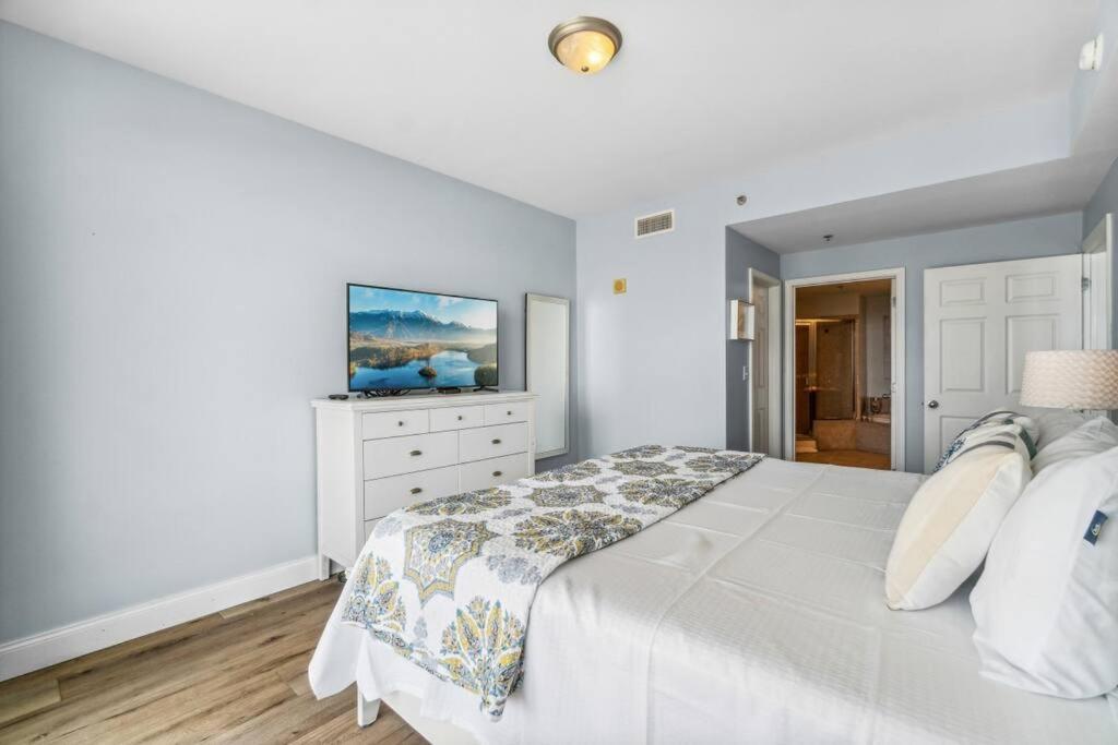 Spacious Beach Condo With Gulf Views! Sleeps 8! By Dolce Vita Getaways Pcb Panama City Beach Exterior photo