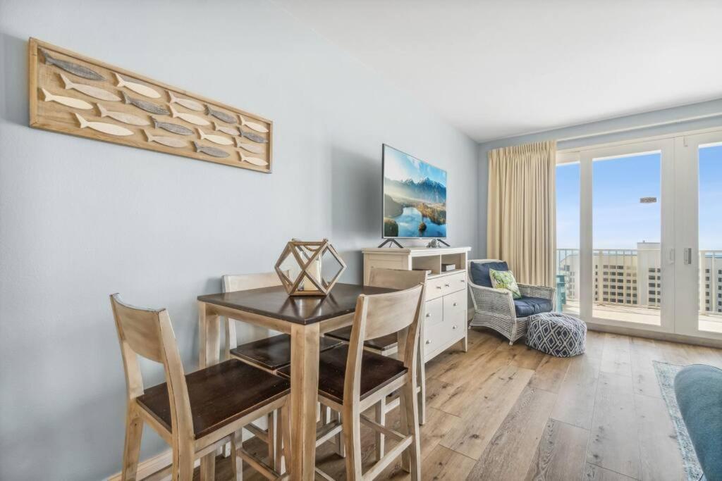 Spacious Beach Condo With Gulf Views! Sleeps 8! By Dolce Vita Getaways Pcb Panama City Beach Exterior photo